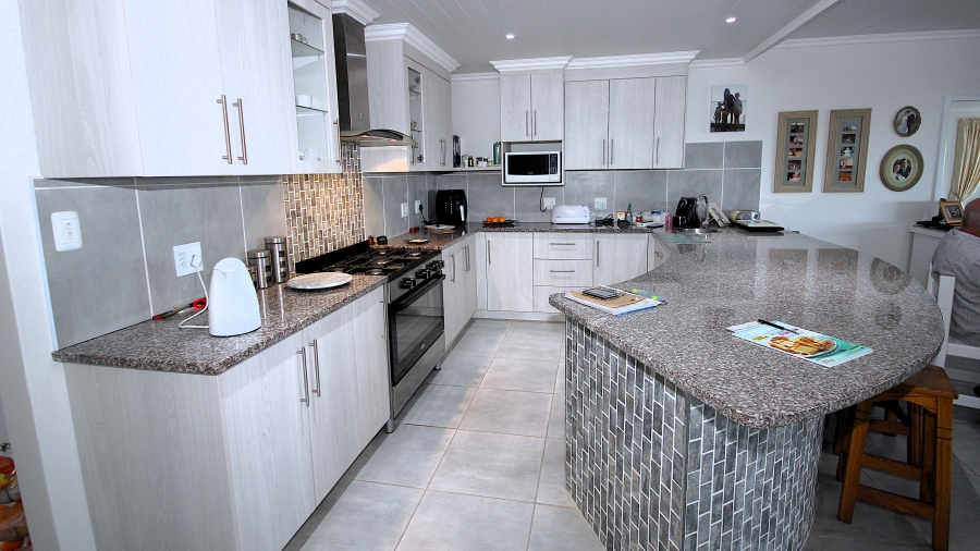 3 Bedroom Property for Sale in Monte Christo Western Cape